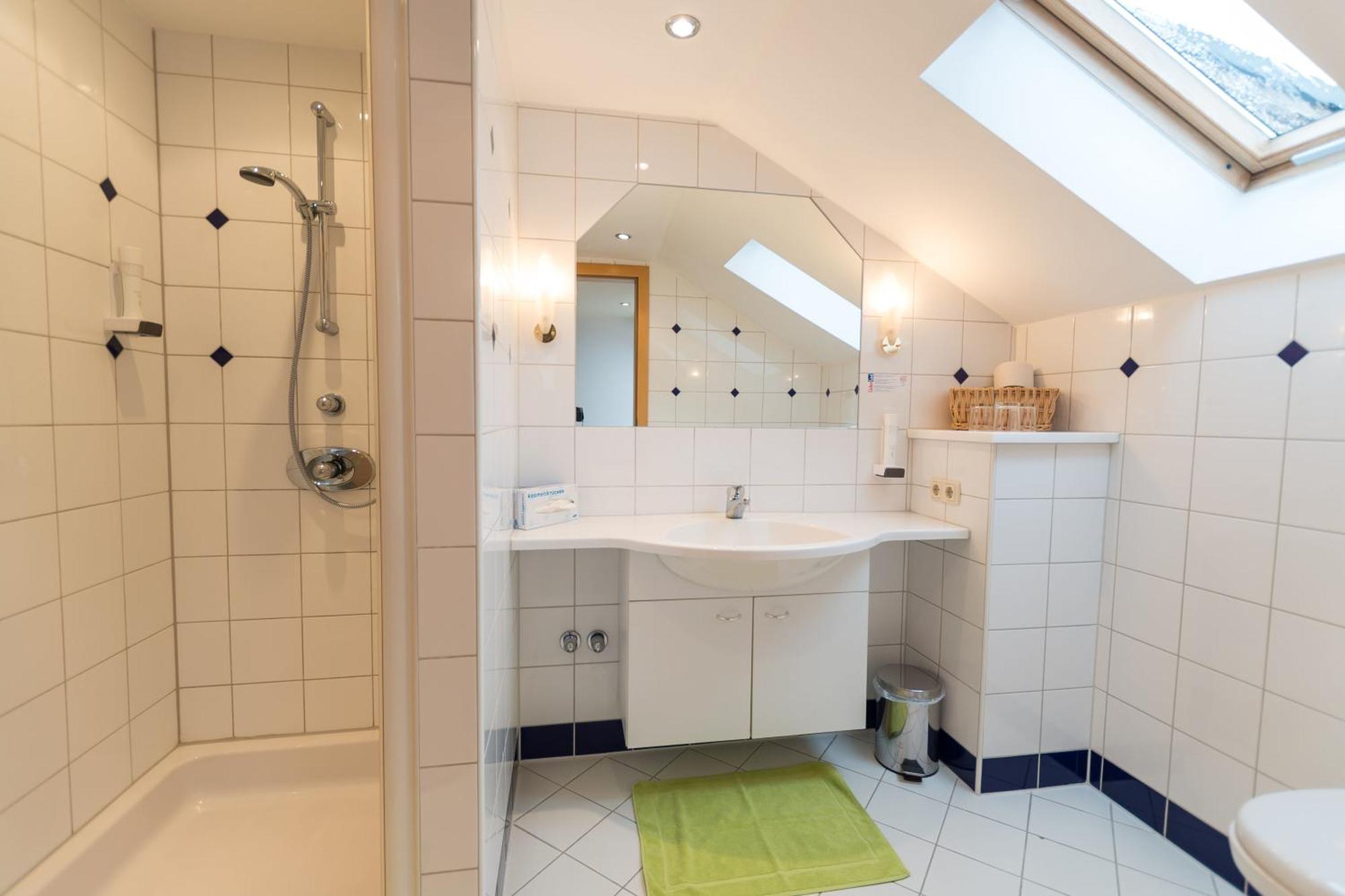 Gasthof Neuwirt Eugendorf Chambre photo
