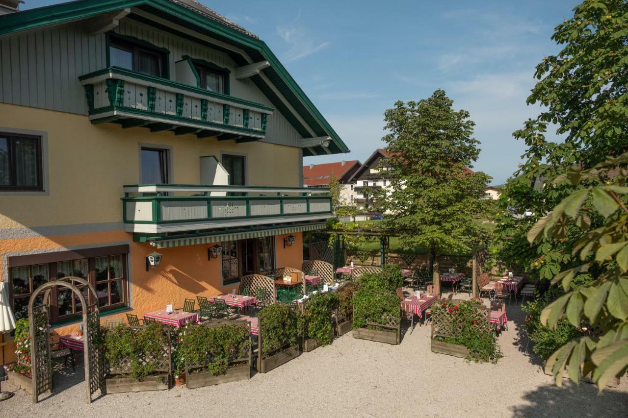 Gasthof Neuwirt Eugendorf Extérieur photo
