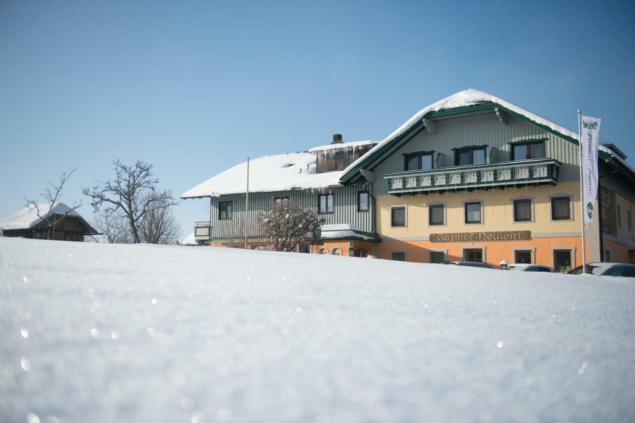 Gasthof Neuwirt Eugendorf Extérieur photo
