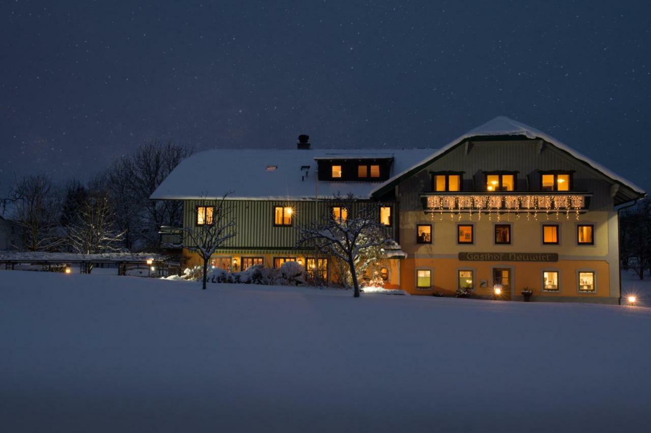 Gasthof Neuwirt Eugendorf Extérieur photo