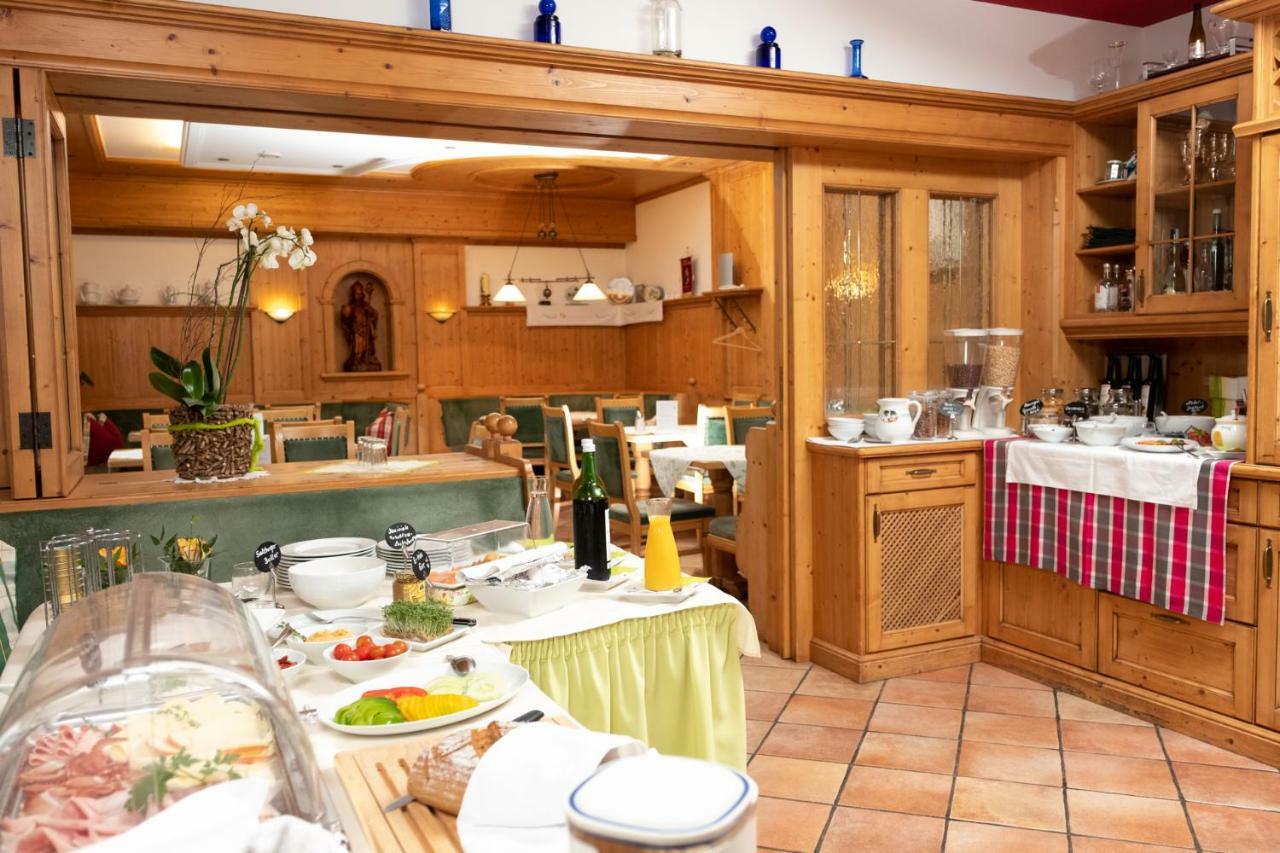 Gasthof Neuwirt Eugendorf Extérieur photo